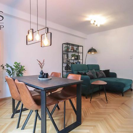 Beautiful Apartment In The City Center Cracovie Extérieur photo